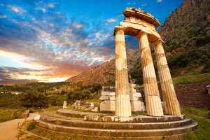  Delphi, Greece