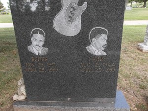  Gravesite Of Roger And Larry Troutman