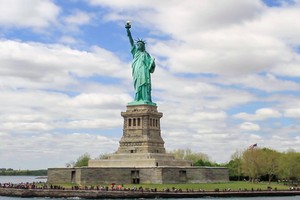  Statue Of Liberty