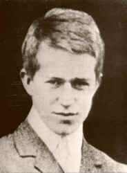  Thomas Edward Lawrence, CB, DSO (16 August 1888 – 19 May 1935)