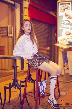  (G)I-DLE ‘I AM’ giacca Shooting Behind (Minnie)