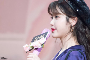  180525 आई यू at Mon Cher Healing Event