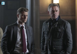  4x22 - No Man's Land - Jim and Alfred