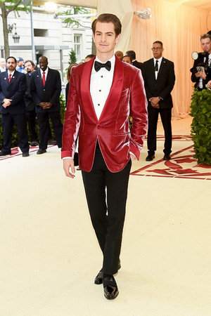  Andrew Garfield attends the Heavenly Bodies: Fashion
