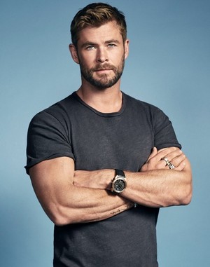 Chris Hemsworth - Men's Journal Photoshoot - 2017