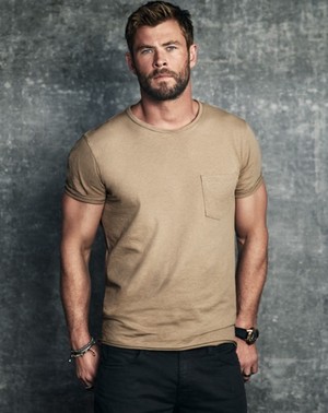 Chris Hemsworth - Men's Journal Photoshoot - 2017