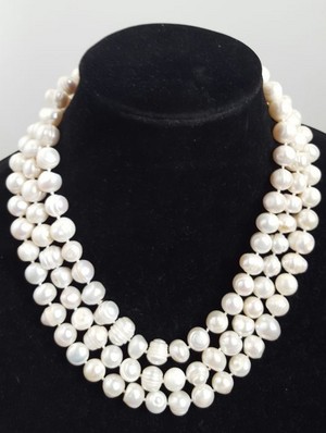  Freshwater Pearl colar