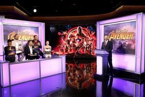  Scarlett Johansson and The Avengers at Jimmy Kimmel Live! [April 30, 2018]