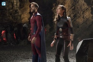  Supergirl - Episode 3.17 - Trinity - Promo Pics