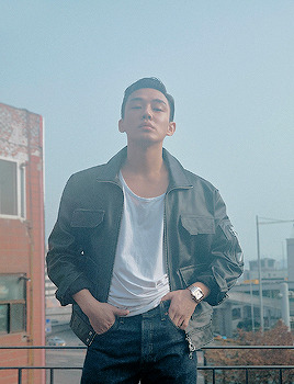  Yoo Ah In for Esquire ♥