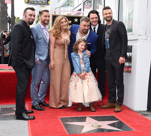  *NSYNC Receiving Their star, sterne on "The Hollywood Walk of Fame"