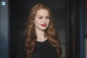  2x22 'Brave New World' Promotional litrato