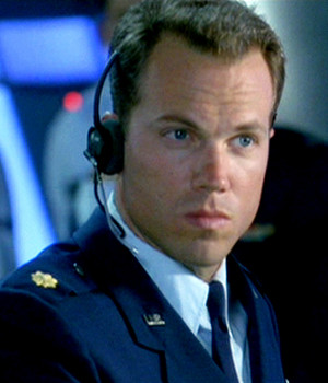  Adam Baldwin as Major Mitchell in Independence দিন