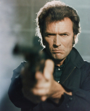  Clint Eastwood as Harry Callahan in botella doble, magnum Force