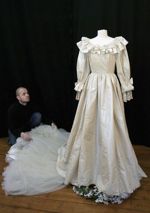  Diana's Wedding Dress