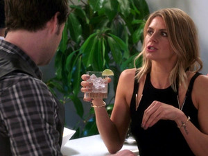  Eliza coupe, kup as Chelsea in The Mindy Project