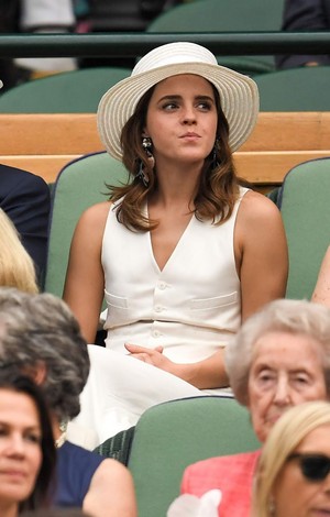  Emma Watson at Wimbledon in लंडन [July 14, 2018]