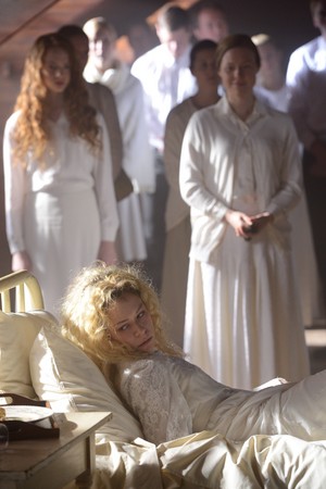  Helena in 2x04 'Governed As It Were によって Chance'