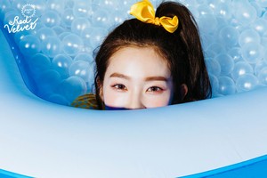  Irene's teaser image for "Summer Magic"