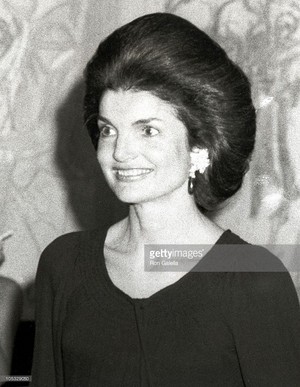  Jacqueline Kennedy Onassis