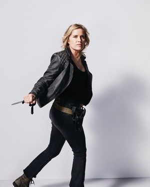  Kim Dickens as Madison Clark in Fear the Walking Dead: Season 4 Portrait
