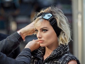 Margot Robbie for Chanel Coco Neige [2018 Campaign]