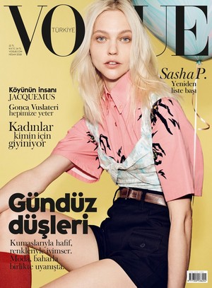  Sasha Pivovarova for Vogue Turkey [April 2018]