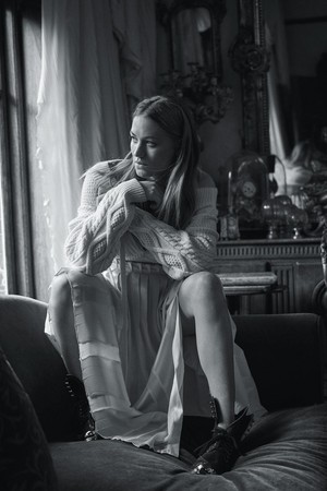  Yvonne Strahovski ~ Vogue Australia Photoshoot