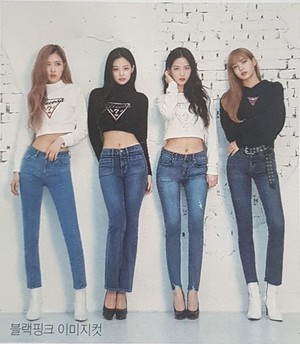  ‘Wherever GUESS’ BLACKPINK for GUESS and LOTTE Department Store