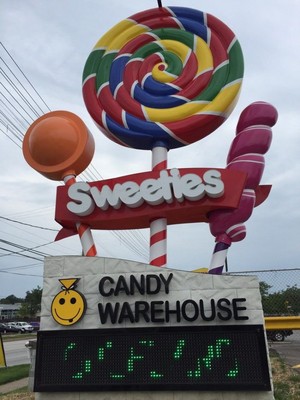  Sweeties ক্যান্ডি চকোলেট Warehouse And Soda Shoppe