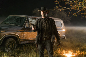  Garret Dillahunt as John Dorie in Fear the Walking Dead