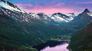  Geiranger, Norway