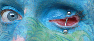  Tuerto piercing - eyelids piercing