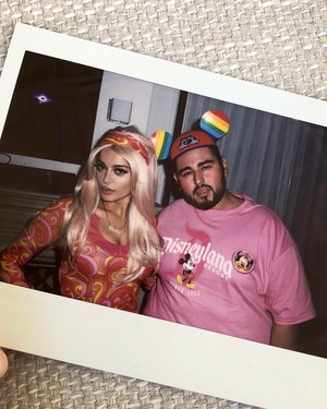  Bebe hosts a Halloween party