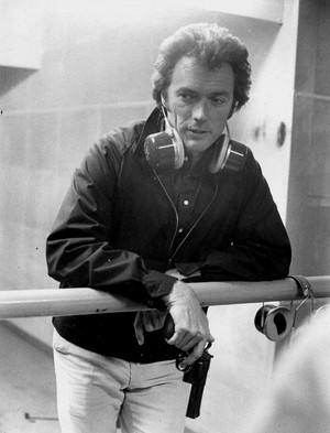 Clint on the set of anderthalbliterflasche, magnum Force