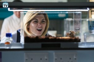  Doctor Who - Episode 11.04 - Arachnids in the UK - Promo Pics