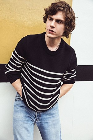  Evan Peters Is Much Chiller Than His Characters GQ August 2018 04
