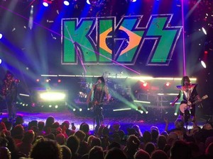  吻乐队（Kiss） KRUISE VIII ~November 2, 2018