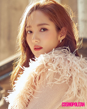  Park Min Young @ Cosmopolitan Korea