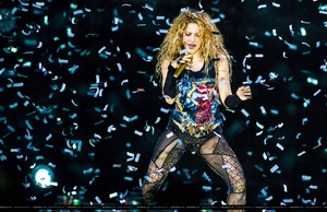  Shakira performs in Amsterdam (June 9)