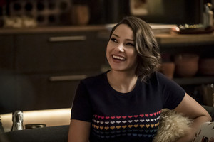  The Flash 5x07 - “O Come, All Ye Thankful” promotional stills