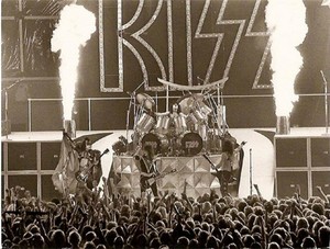  1 吻乐队（Kiss） Stockholm Sweden...October 9 1980 1f