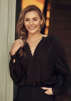  Elizabeth Olsen