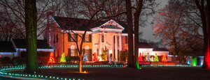  Elvis Presley's - Graceland at Natale