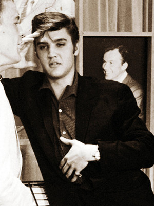  Elvis at the Wink Martindale’s Teenage Dance Party دکھائیں (June 16, 1956)