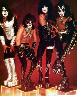 KISS (NYC) June 1, 1977