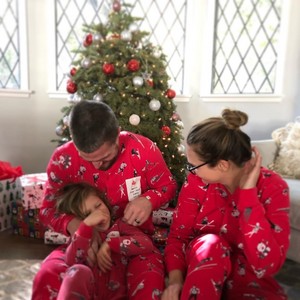  Merry Krismas and a Happy Holiday Season ❤️🎄🎅🏼💚xo - The Amells