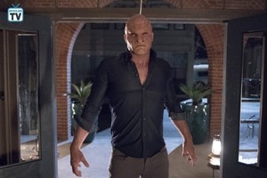  Midnight, Texas "No еще Mr. Nice Kai" (2x06) promotional picture
