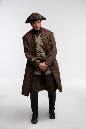  Outlander Season 4 Official Picture - Stephen Bonnet