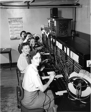  Telephone Operators Back In 1952